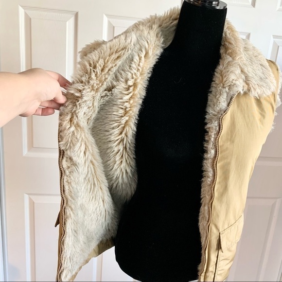 Woolrich Tan Faux Fur Lined Zipper Vest - Picture 4 of 9